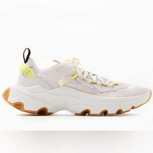 Women's SOREL kinetic breakthru tech light pink size 8